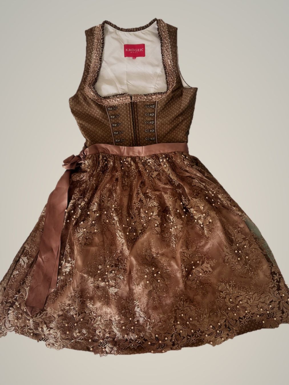Krüger Vestiti: Dirndl Krüger – Usato da Menziken venduto da matthias.graber 1
