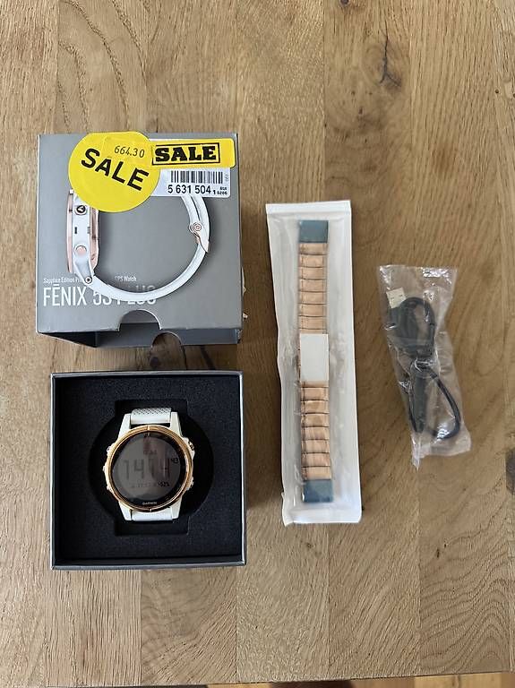 Garmin Smartwatch: Garmin Fenix 5s Plus Sapphire – D'occasion à Bettwiesen par timmy.turner