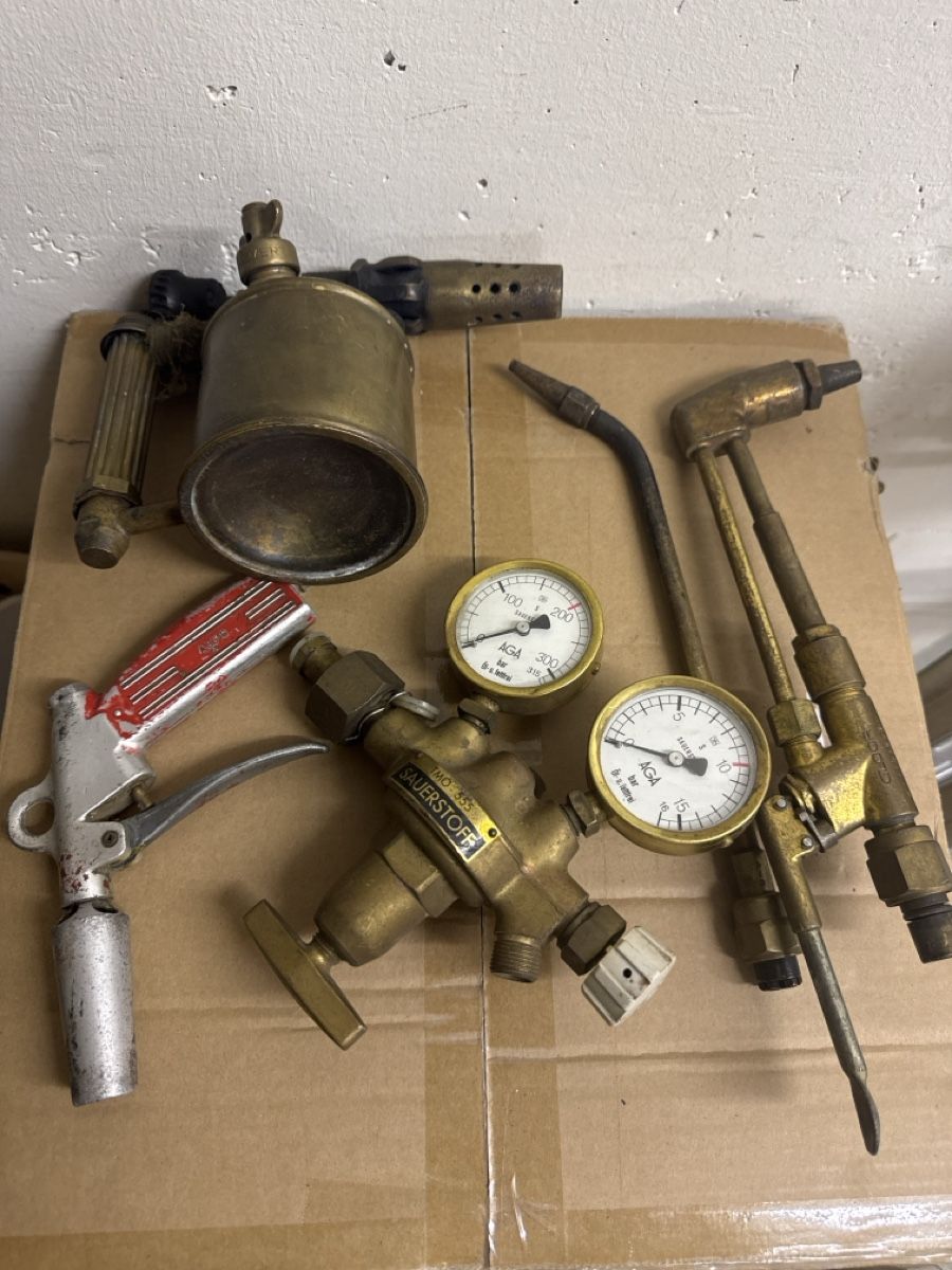 Saldatori: Gas Welding Set Sievert AGA Sauerstoff Gauges Used – Usato da Riehen venduto da M.S.DVD 7