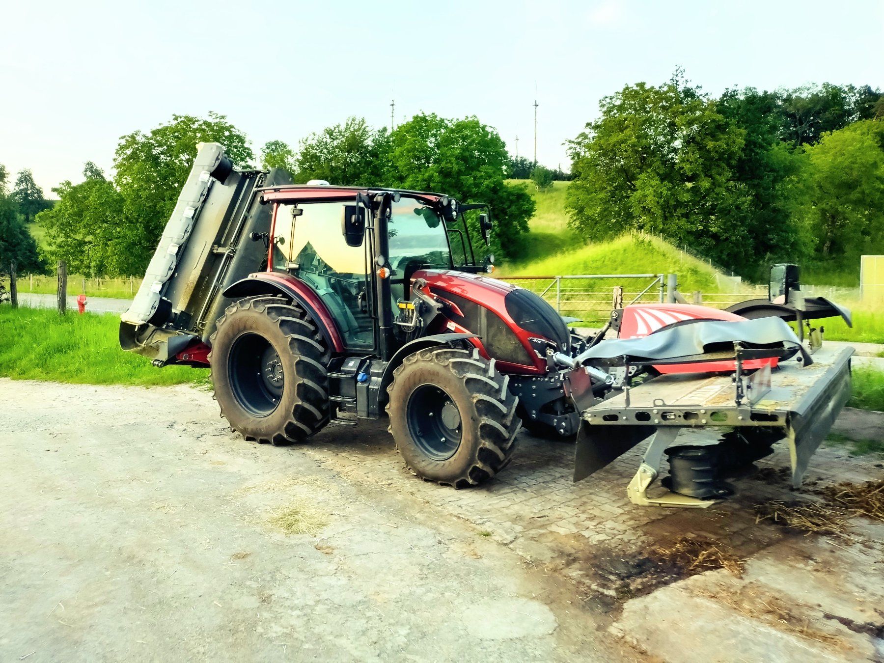 Fella Tutte le macchine: Fella, Frontmähwerk – Usato da Wangen ZH venduto da Kurvepuur