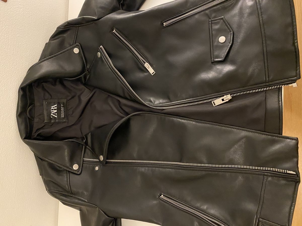 Zara Giacche: Schwarze Lederjacke Unisex – Nuovo (secondo la descrizione) da Glattpark(Opfikon) venduto da tri_hm8x