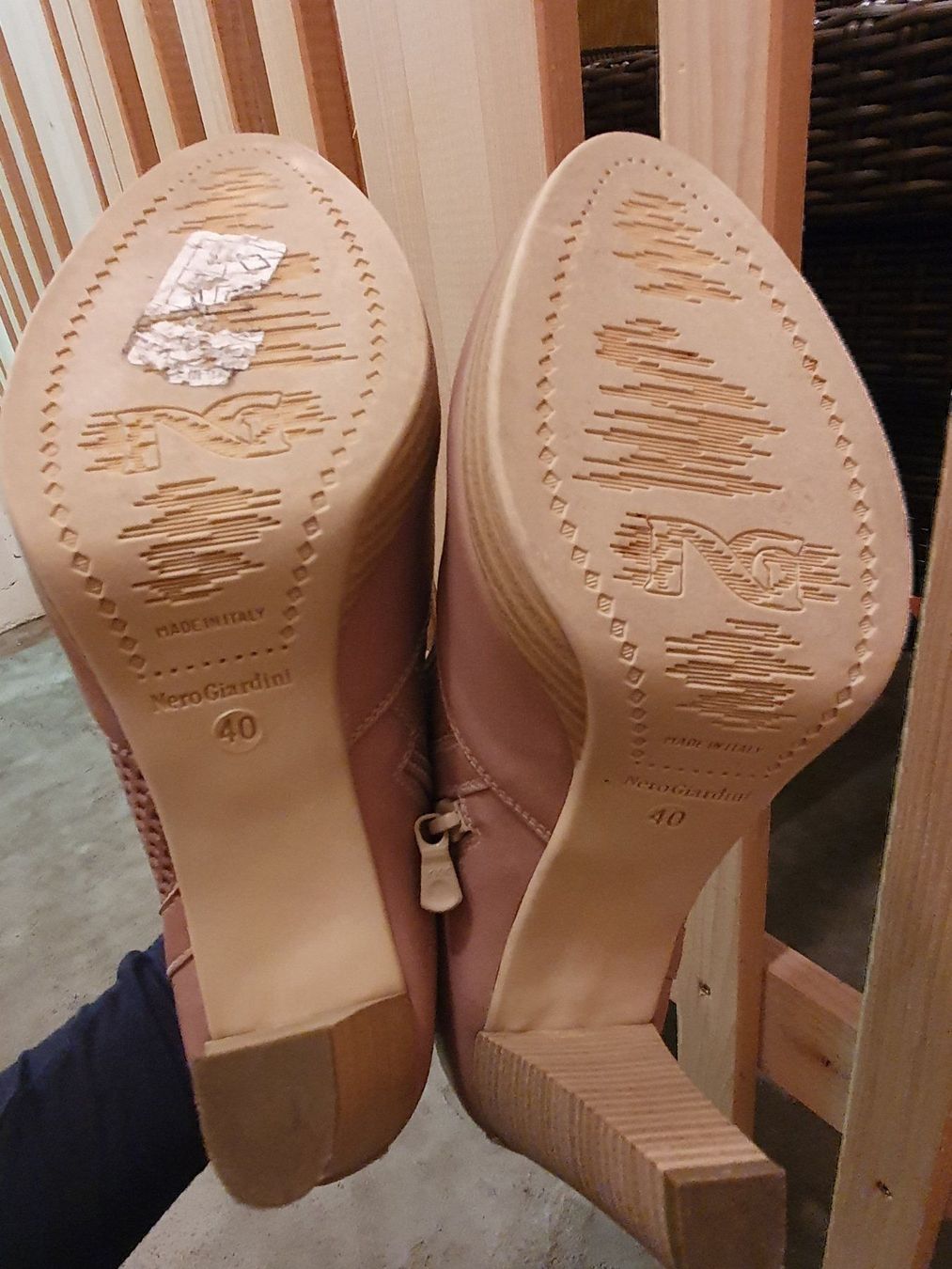 Scarpe da donna: Stiefeletten Gr. 40 Echt Leder – Usato da Davos-Dorf venduto da Bpelikan 5