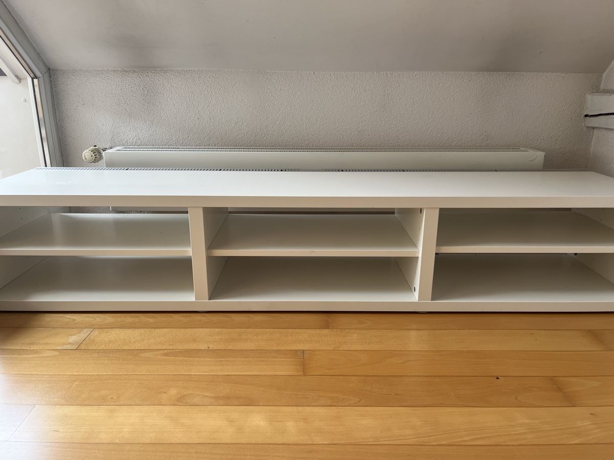 Ikea Mobili TV: Tv Möbel, guter Zustand – Usato da Baden venduto da kabu77 1