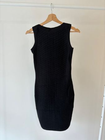 Robe noire sans manches avec motif texturé Karen Millen, S