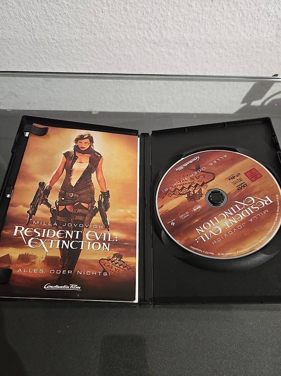 Tutti i DVDs: Resident Evil Extinction DVD – Usato da Nussbaumen AG venduto da ong_rgq2 2