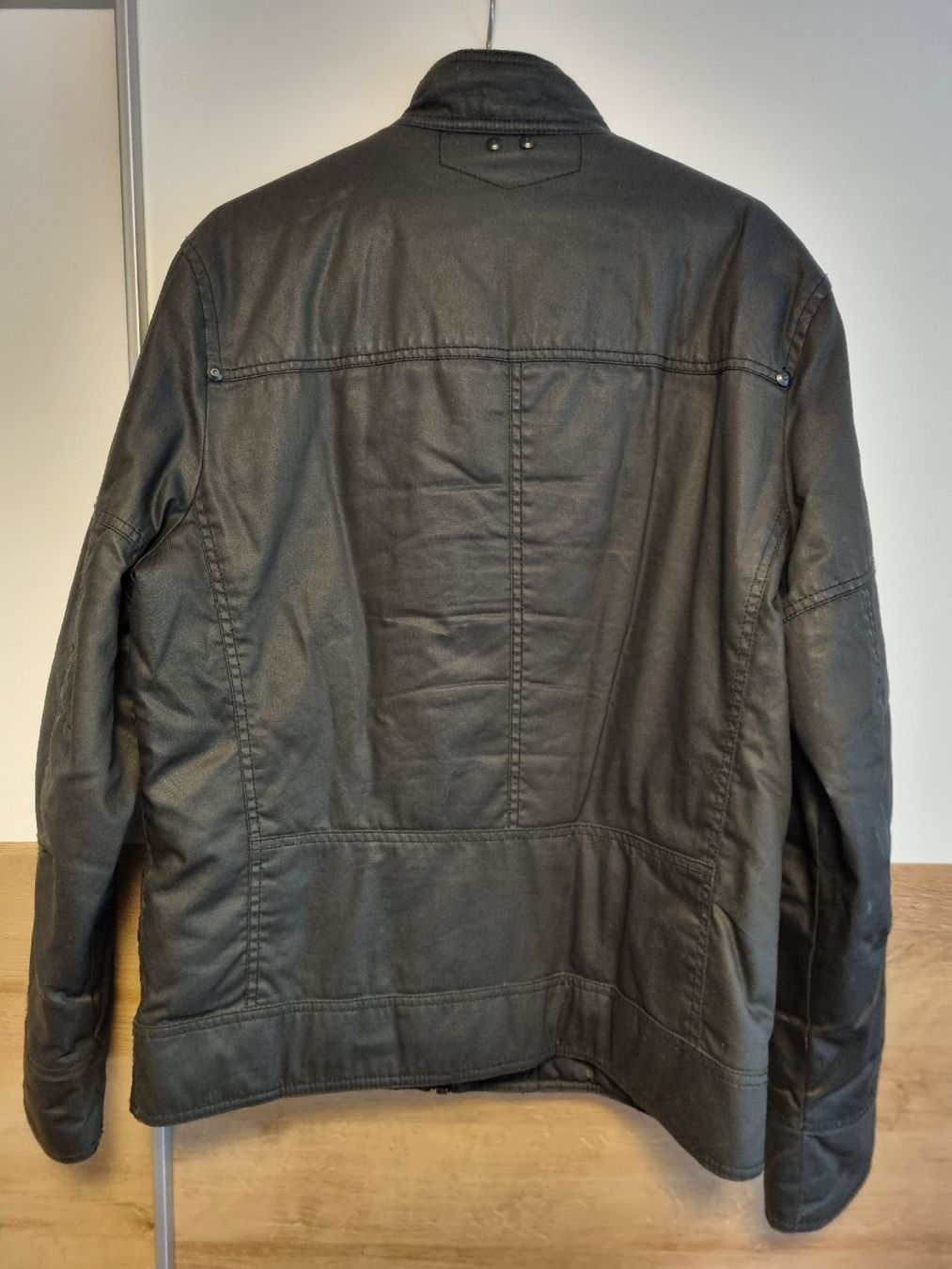 Giacche: Winterjacke EDC Brand – Usato da Liebefeld venduto da Nobody7 1