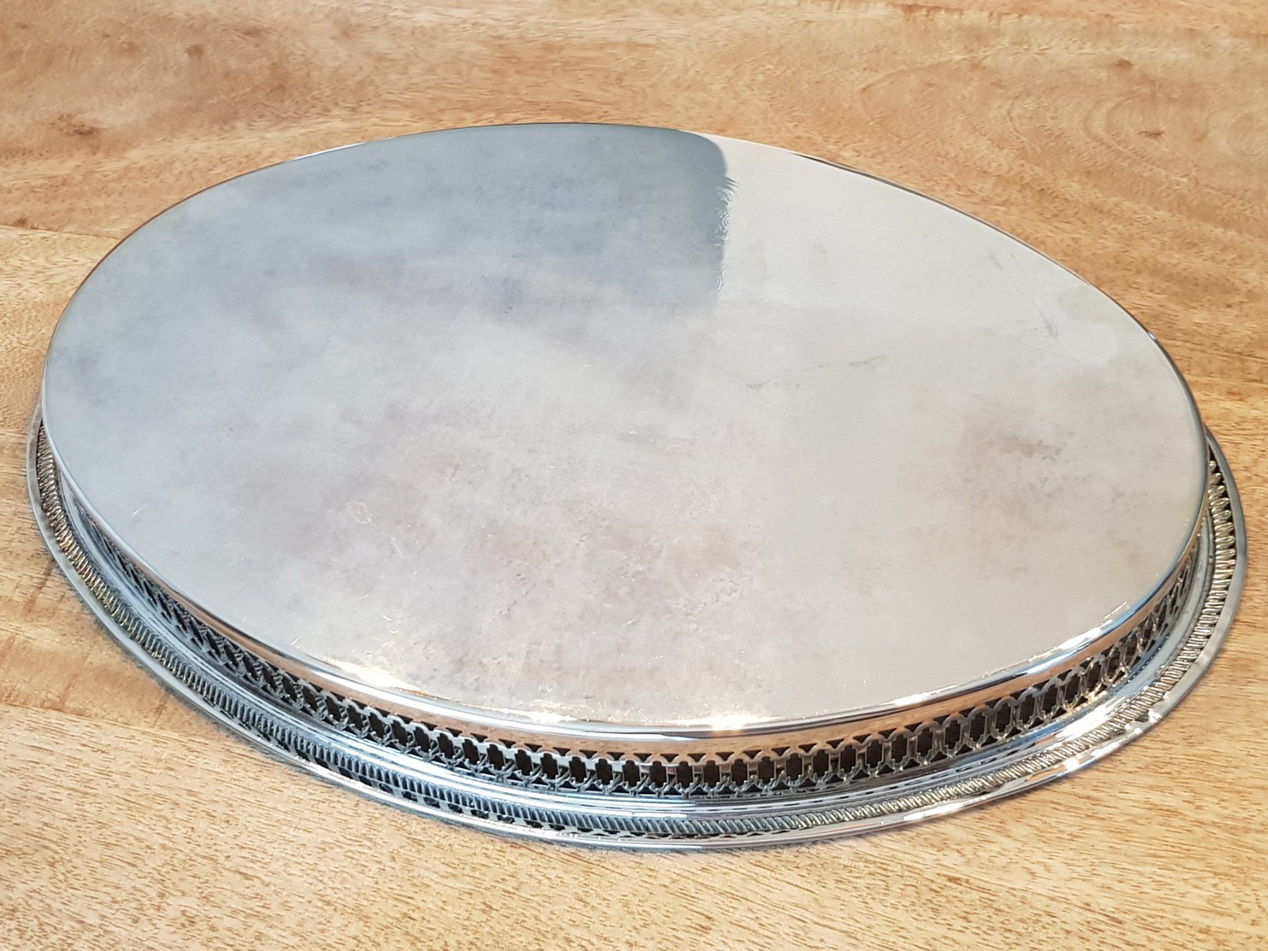 Piatti di portata: Tablett Metall Silber zum Servieren oder als Deko Platte – Usato da Kappelen venduto da swyder 5