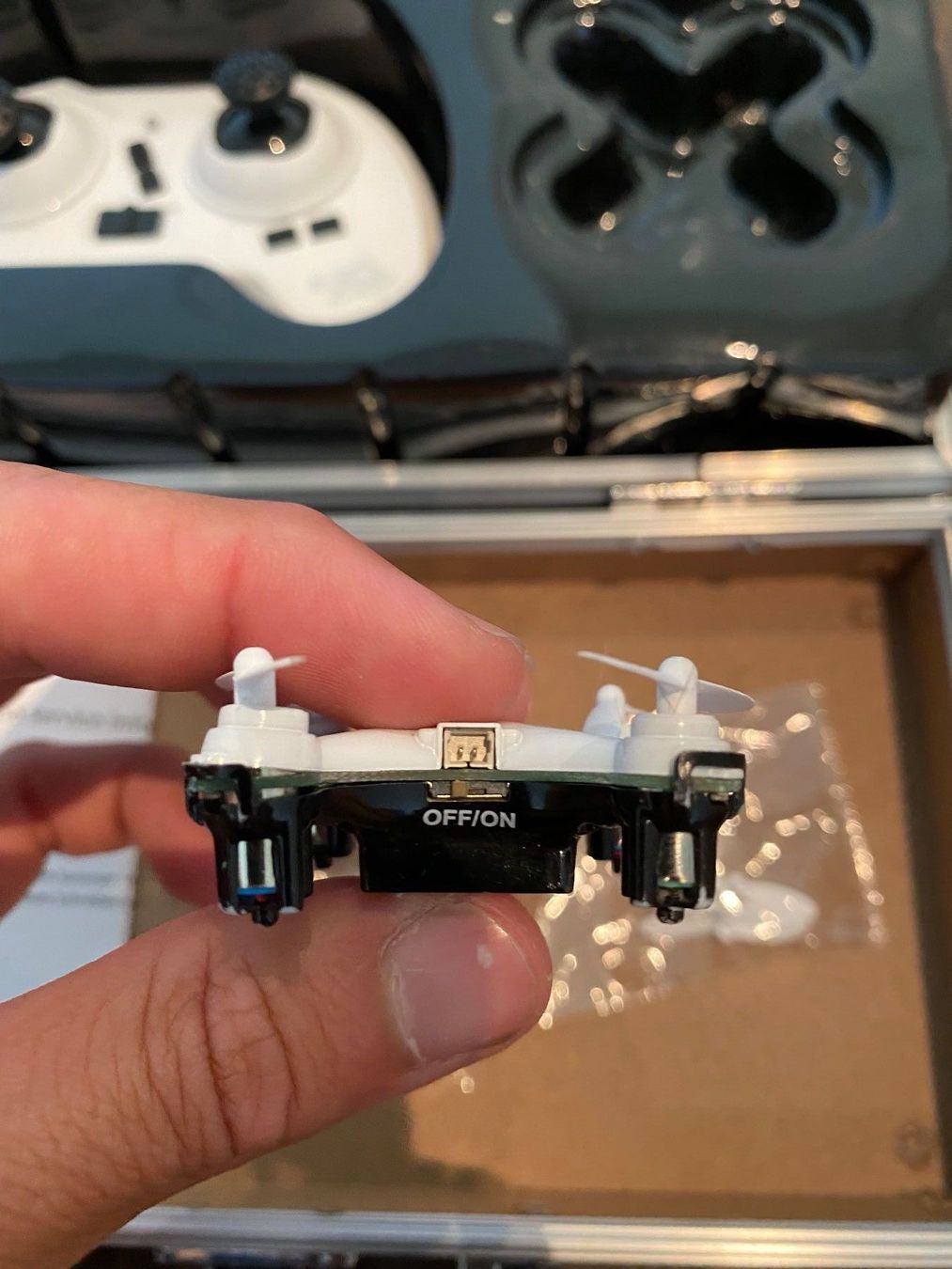 Giocattoli: X-Ufo Drohne mit Koffer – Usato da Galgenen venduto da Nicki40 3