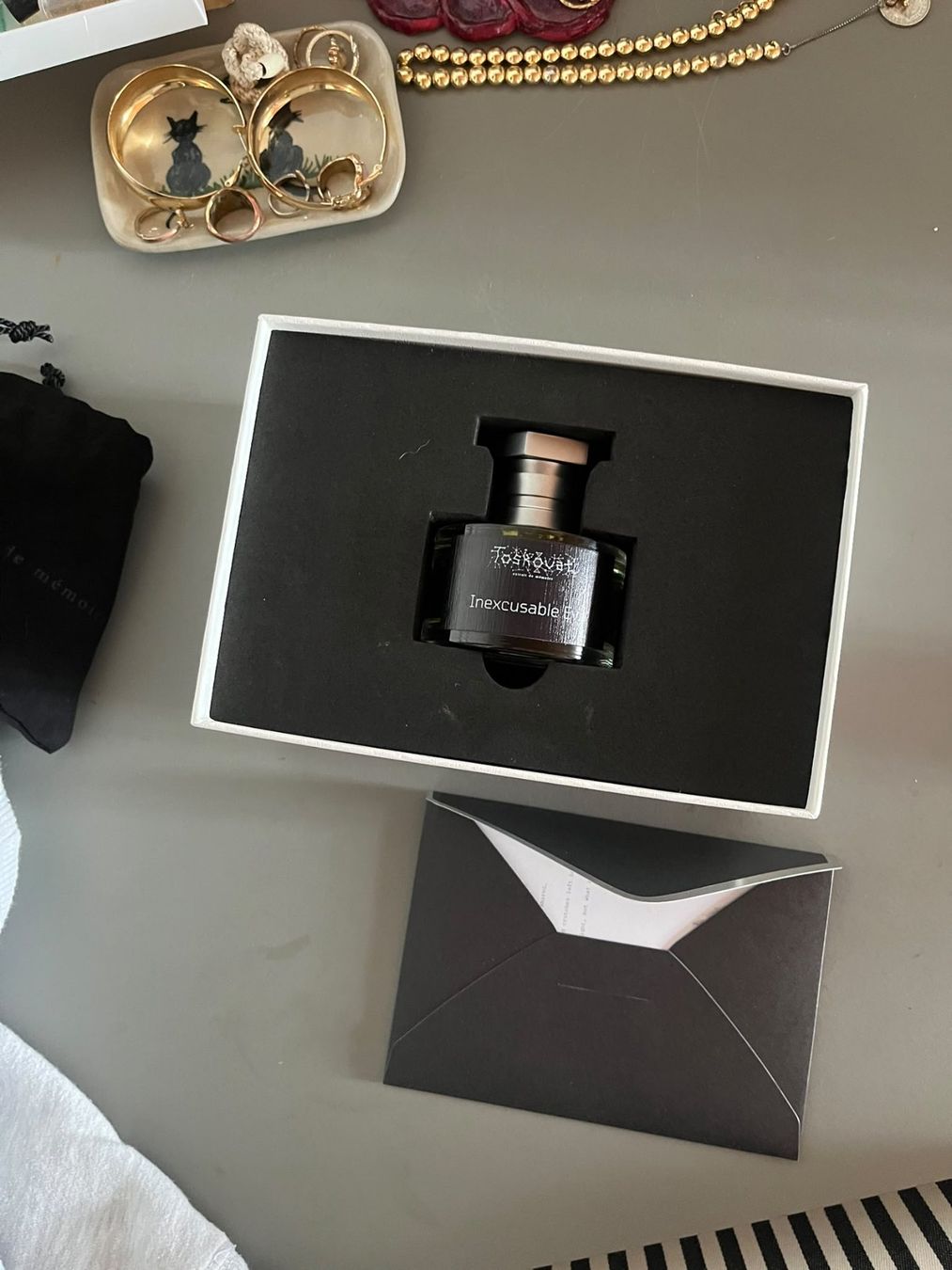 Parfum & Eau de Toilette: Toskovat Inexcusable evil, 2 mal gebraucht ca noch 58 ml. – Gebraucht aus Russikon von tim_9mts 2