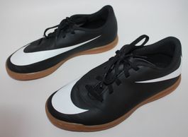 Chaussures de foot Nike t. 36