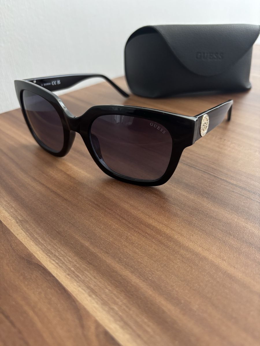 Guess Lunettes & Verres: Guess sonnenbrille – D'occasion à Bütschwil par sof_p98b 2