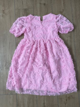 Kleid von H&M Gr. 140