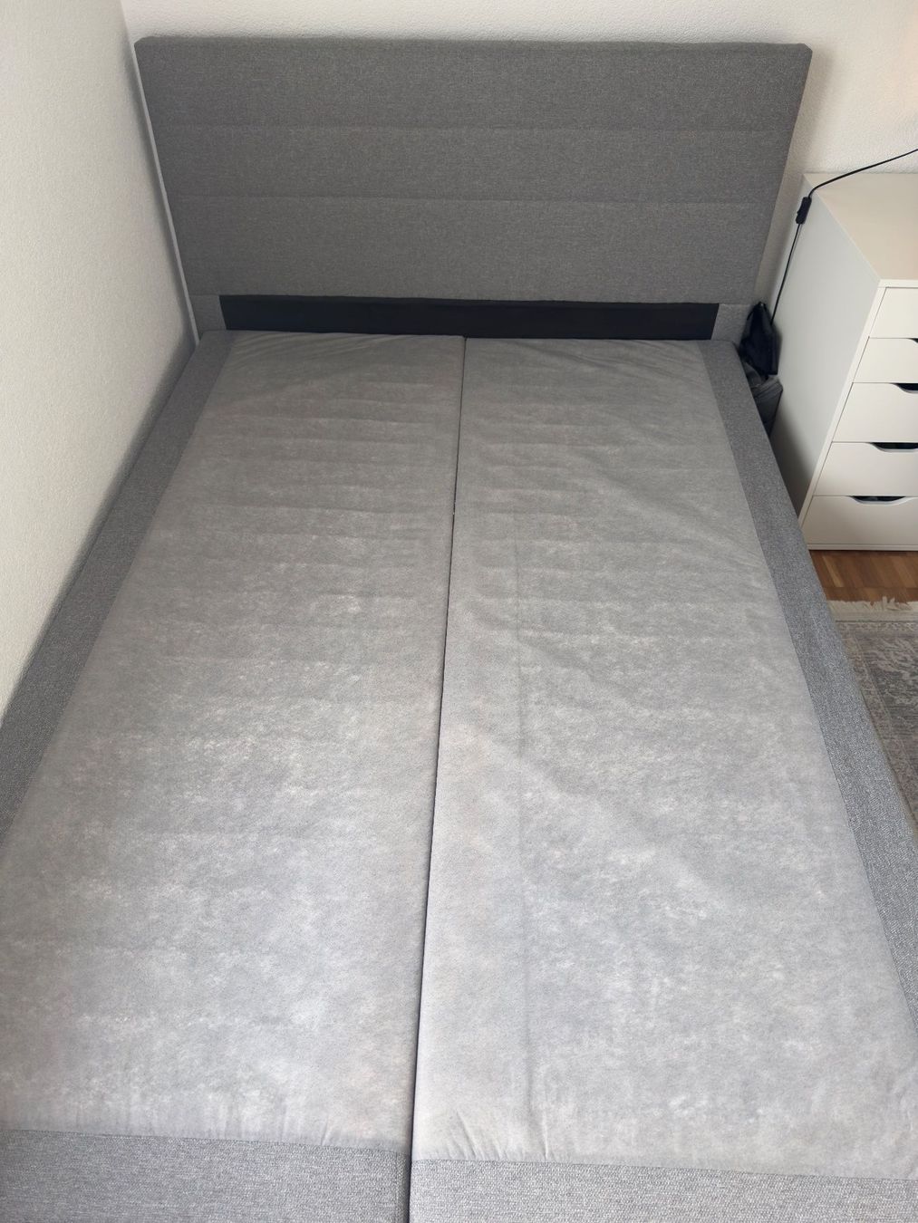 Letti: Boxspringbett ohne Matratze 1.4m breit 2m lang – Usato da Möhlin venduto da H_4 1