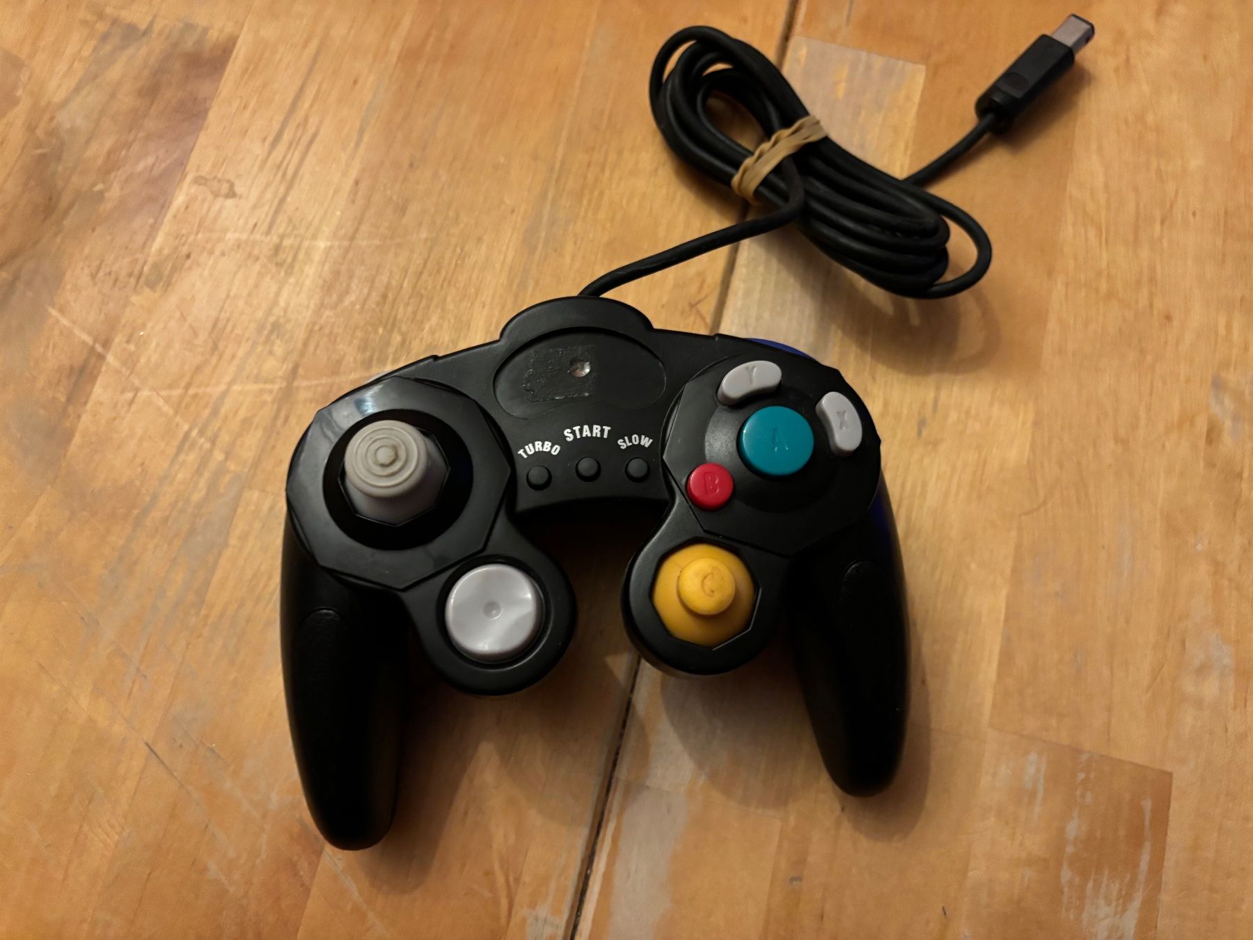 Controller: Game Cube Kontroller in Schwarz – Usato da Frenkendorf venduto da gelbeZinnie