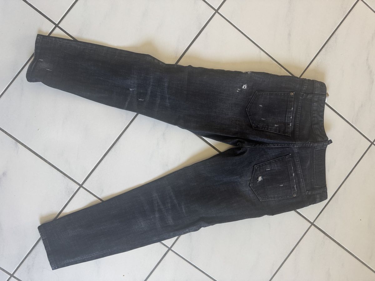 Dsquared2 Pantaloni: Jeans Dsquared2 noir délavé, taille 40 - Style Unique!  – Usato da Bern venduto da Picatcho 3