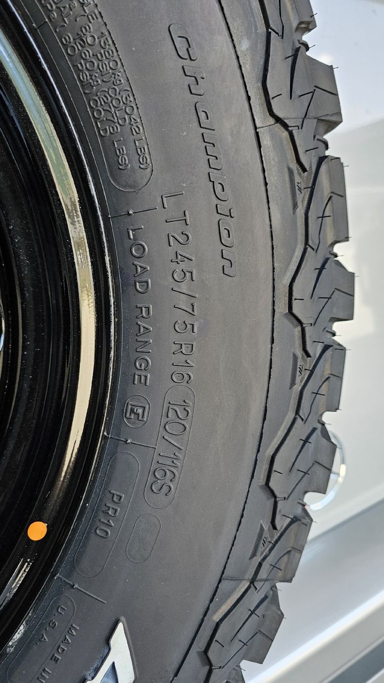 Goodrich Pneus & Kompletträder: BFGoodrich Reifen und Felgen 5x Stück – Neu (gemäss Beschreibung) aus Laax GR von chr_6q5z 5