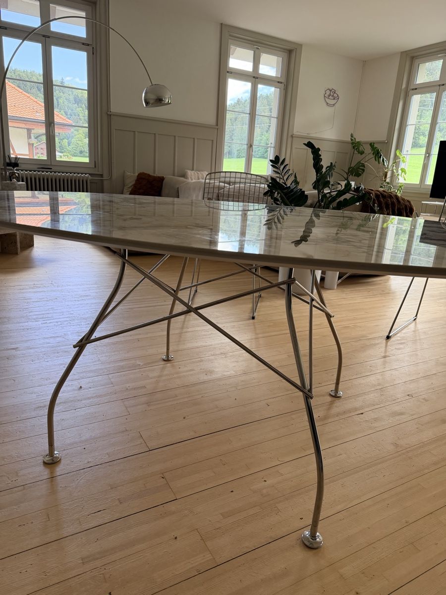 Tavoli: Kartell Glossy Marble Oval Tisch – Nuovo (secondo la descrizione) da Rüti b. Riggisberg venduto da lp5_5kkl 1