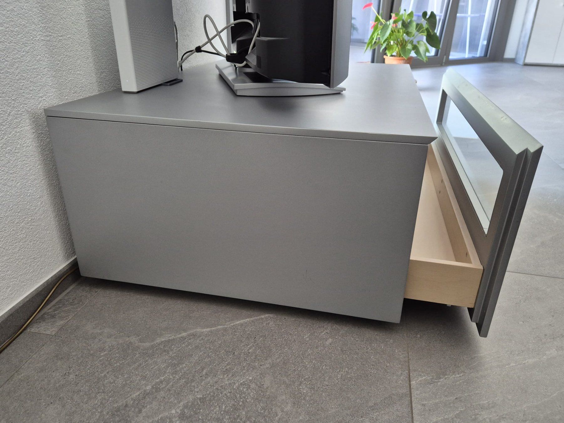 Mobili TV: Mobile porta TV – Usato da Biasca venduto da LorisF. 3