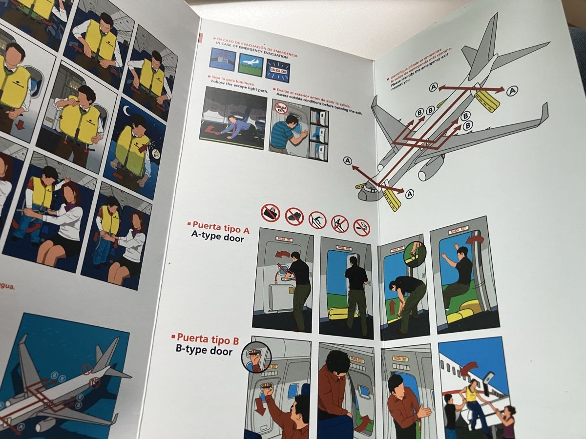 Documenti: Aero Mexico 737 - 800 Safety Card – Usato da Zürich venduto da Classic_Collection_Zurich 1