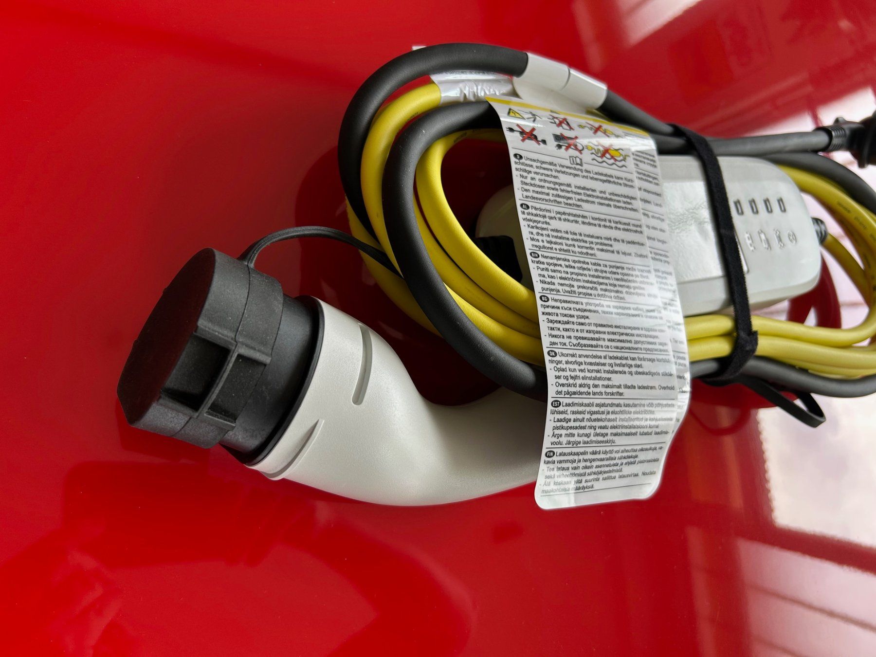 Caricabatterie: Ladekabel Mode 2 / Tragbares EV Ladegerät / Typ 2 NEU – Nuovo (secondo la descrizione) da Neftenbach venduto da Ehrenmitglied 2