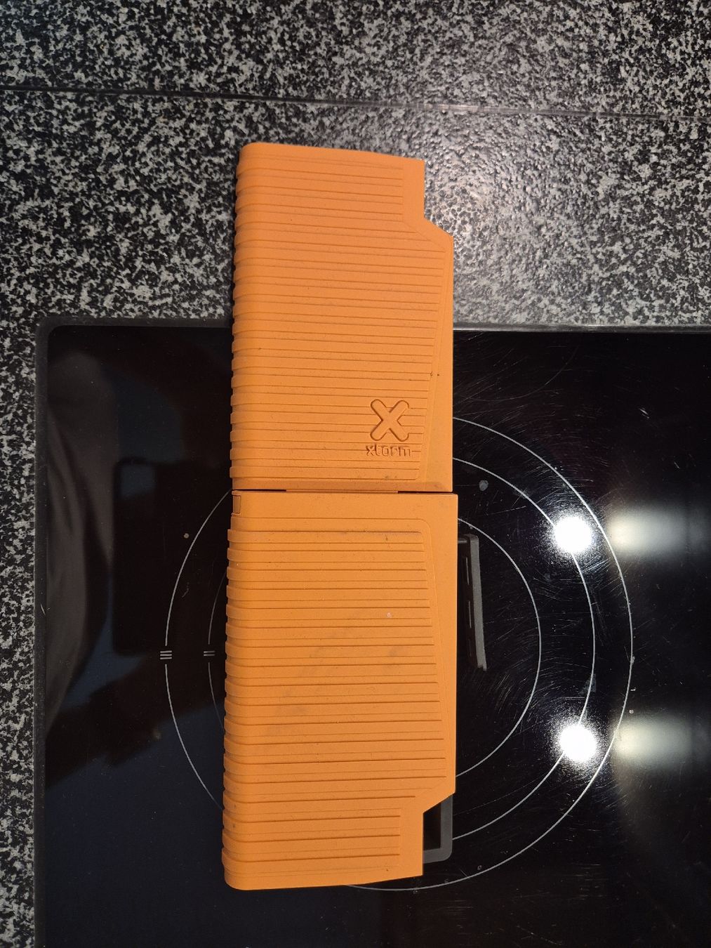 Batterie: solar powerbank 10'000mAh – Usato da Herzogenbuchsee venduto da jan_5nrm 1