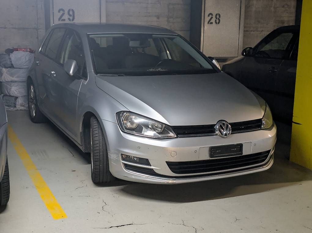 Automobili: VW Golf Highline 2.0 TDI 4Motion – Usato da Zürich venduto da MitchGros