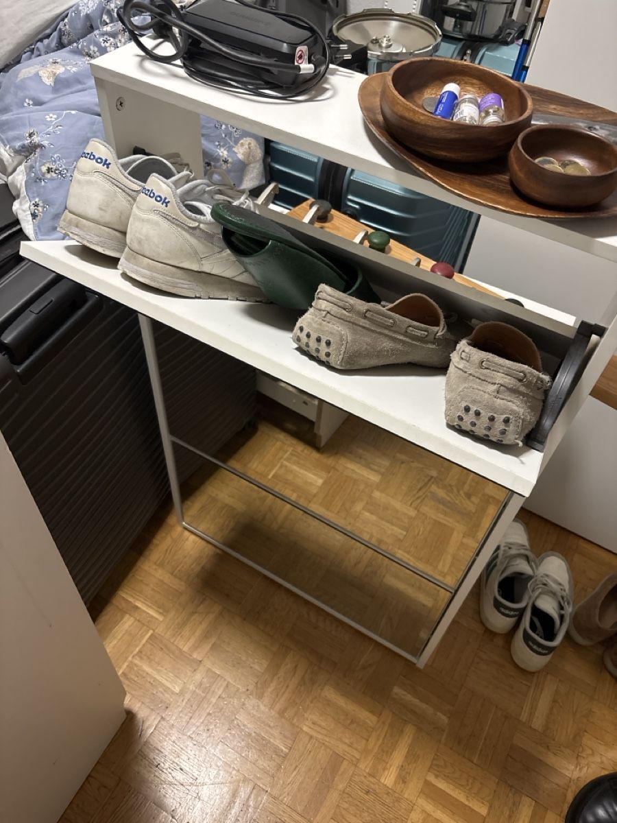 Armadi: Meuble à chaussures moderne avec miroir – Usato da GENÈVE venduto da Gaasss 1