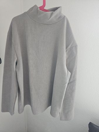 Pull col roulé gris clair, Taille L