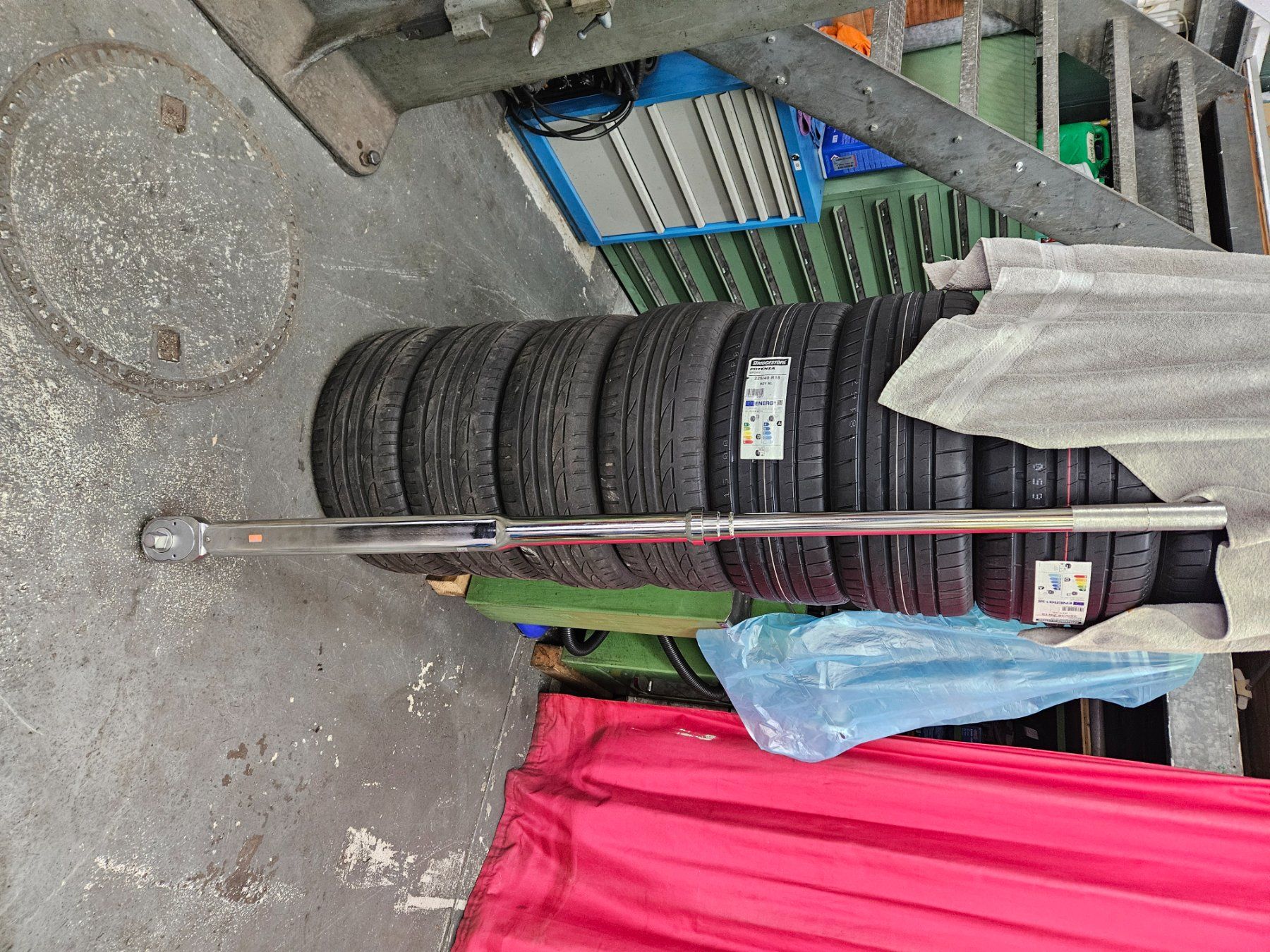 Alle Werkzeuge: DREHMOMENTSCHLÜSSEL TOHNICHI QLE 1400N – Gebraucht aus Winterthur von ThomasVtec