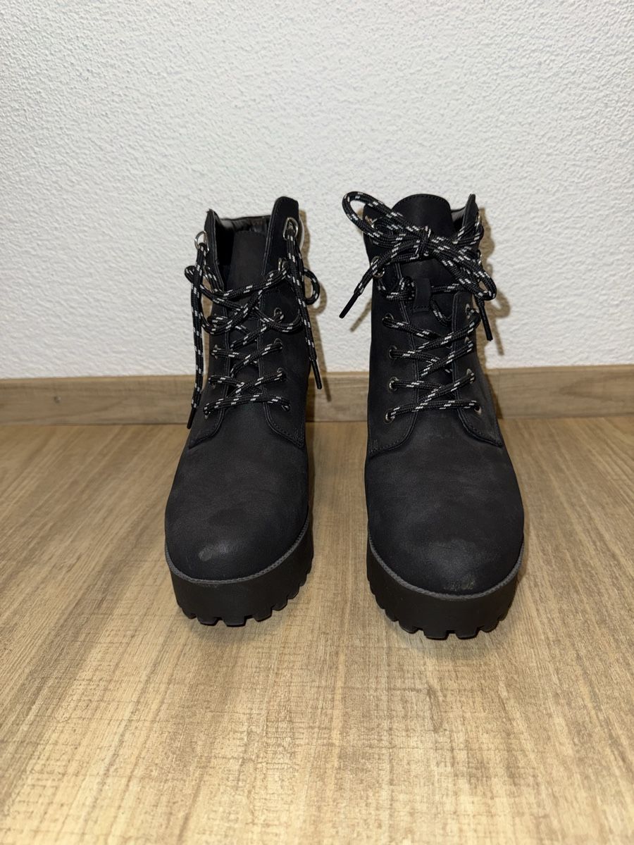 Scarpe da donna: Even&Odd High Heel Stiefelette – Usato da Buochs venduto da anj_9fmv 1