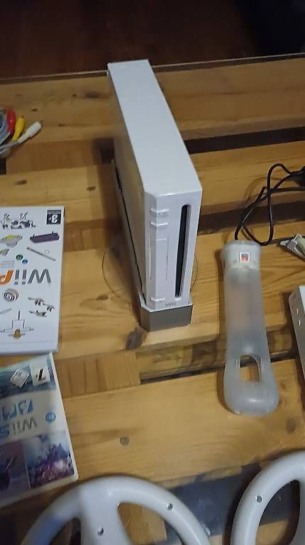 Console: Original Nintendo Wii Konsole – Usato da Buchs SG venduto da retoenderlin