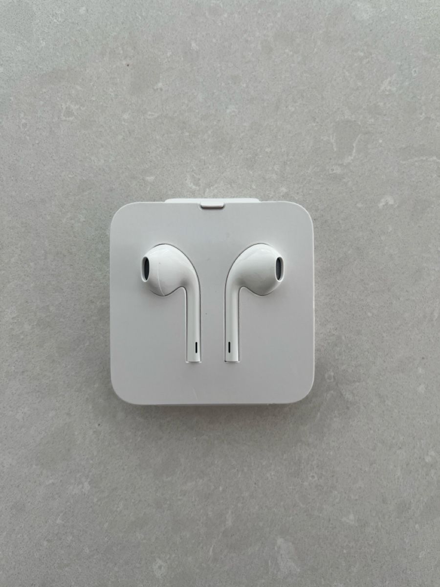 Apple Cuffie: Écouteurs Apple blanc état neuf – Nuovo (secondo la descrizione) da Genève venduto da tony_1209