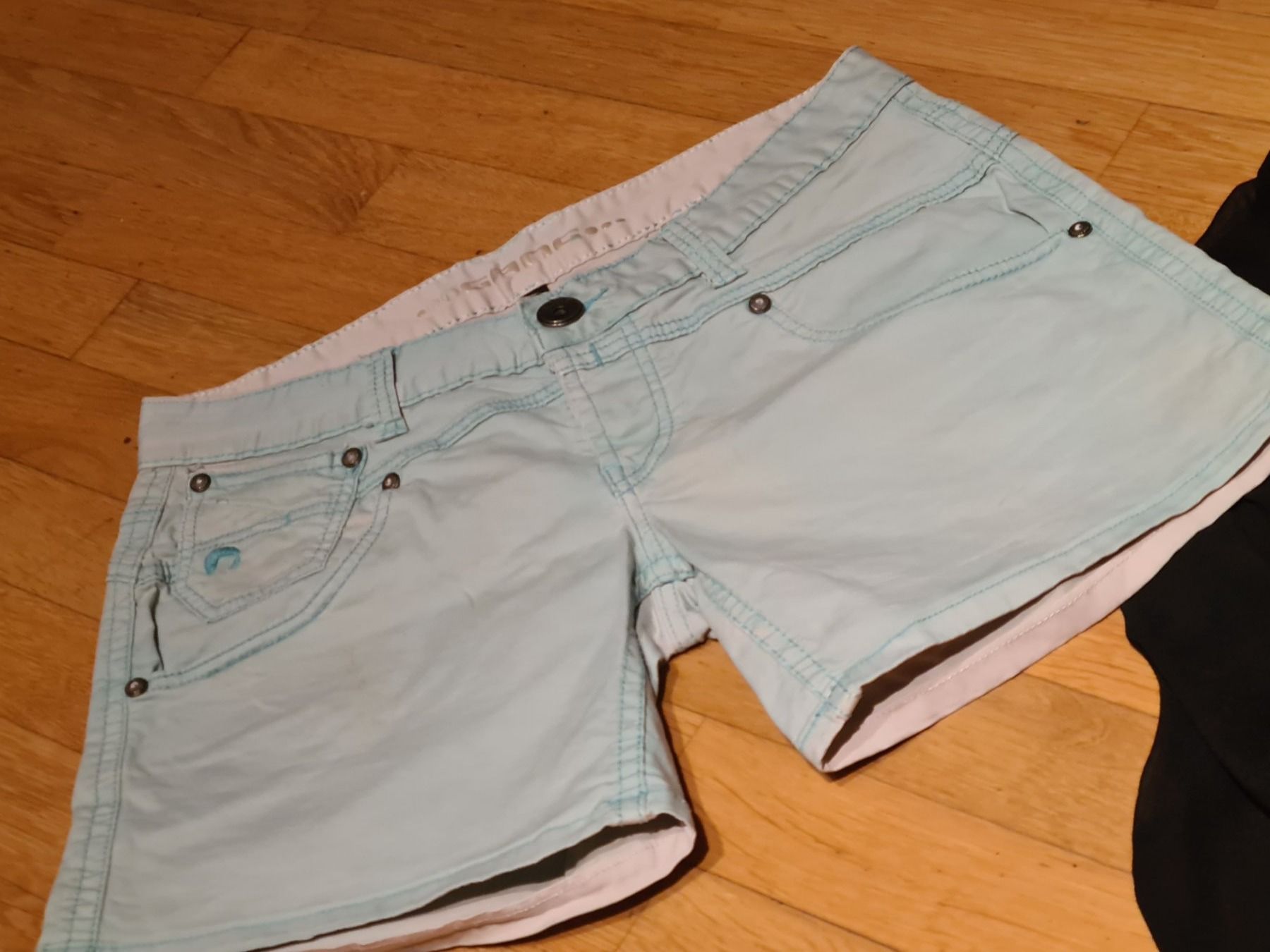 Kleiderpakete: 2 coole Kleider und 2 colle Shorts gr.38/M – Gebraucht aus Ferden von jemyce 1