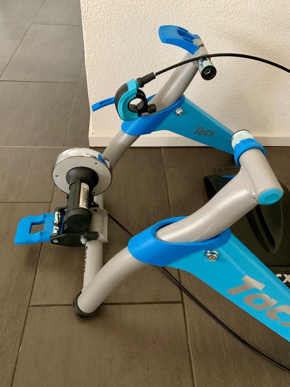 Tacx Vélos d'appartement: Tacx Satori Pro Rollentrainer – Neuf (Voir description) à Küsnacht ZH par ast_26yp 2
