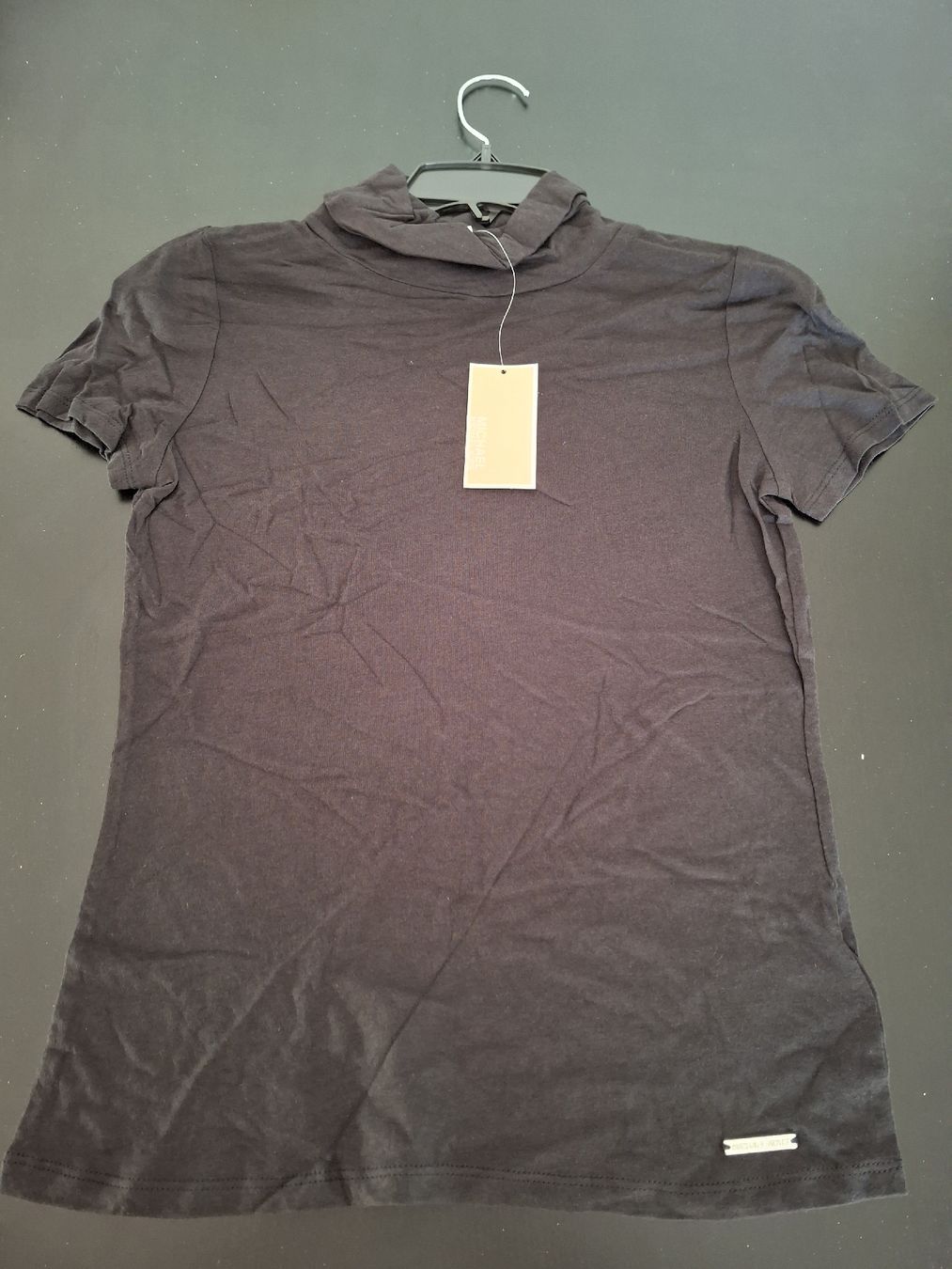 Michael Kors Top: t shirt Michael Kors – Nuovo e nell'imballaggio originale da Lausanne venduto da mar_m756