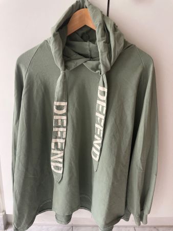 italienischer Oversize Kapuzen-Pullover/Hoodie mattes grün