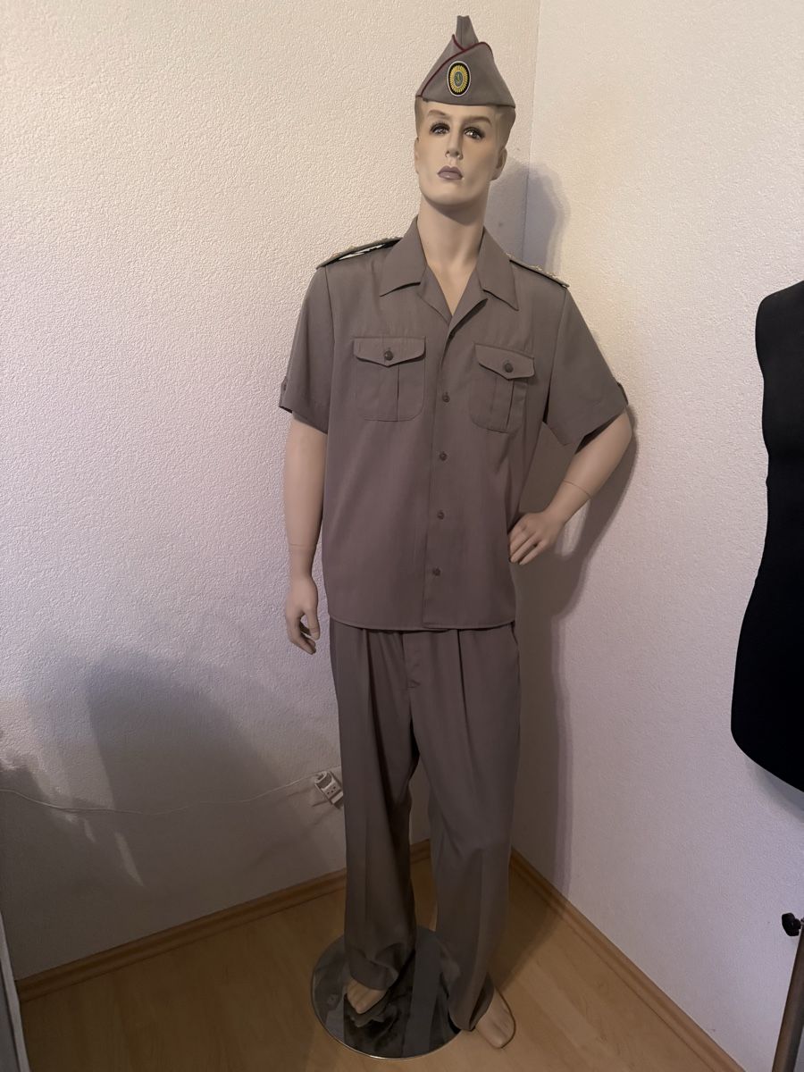 Uniformen: Oberst Ukrainische Armee – Neu (gemäss Beschreibung) aus Sisseln AG von Daeha1