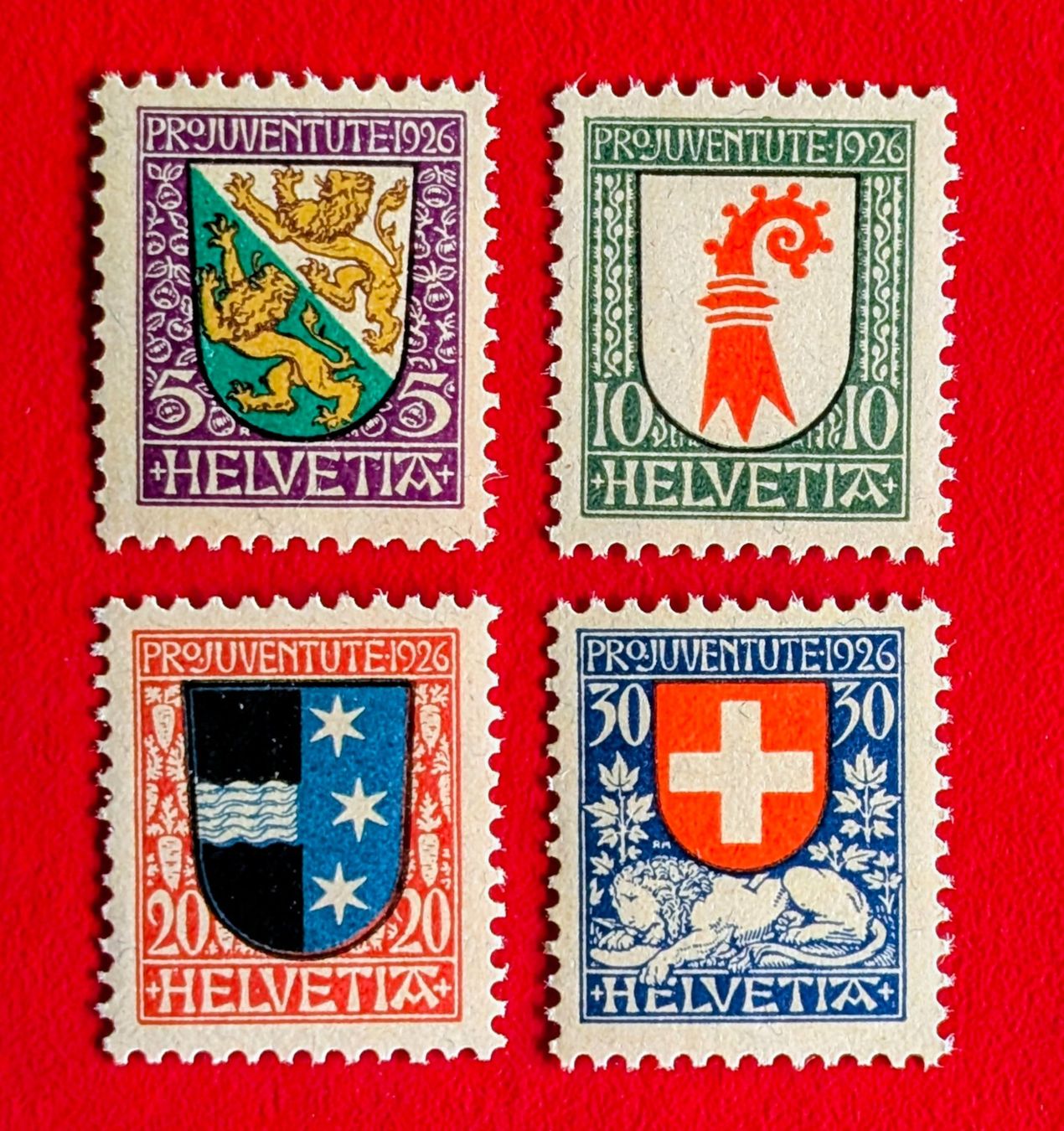 Tutti i francobolli: PRO JUVENTUTE SATZ 37 - 40 1926** POSTFRISCH – Nuovo (secondo la descrizione) da Düdingen venduto da Quartierstrasse