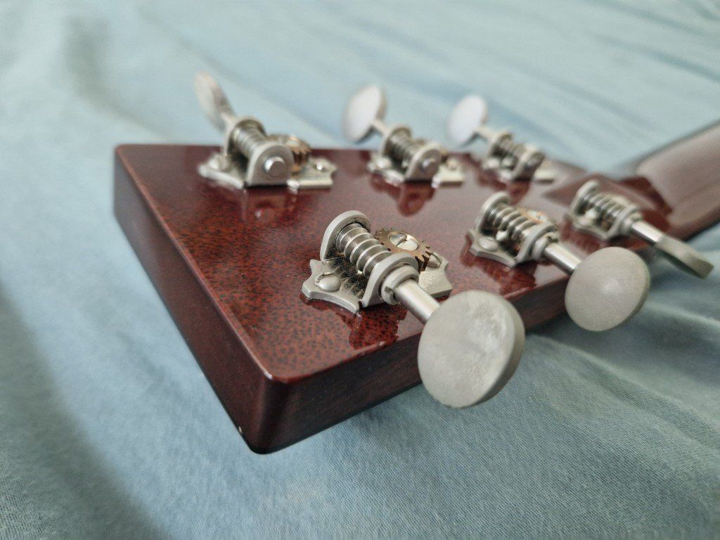 Musikinstrumente: 2015 Circa OM Cutaway Madagaskar/Adirondack – Gebraucht aus Würenlingen von brianlcox 6