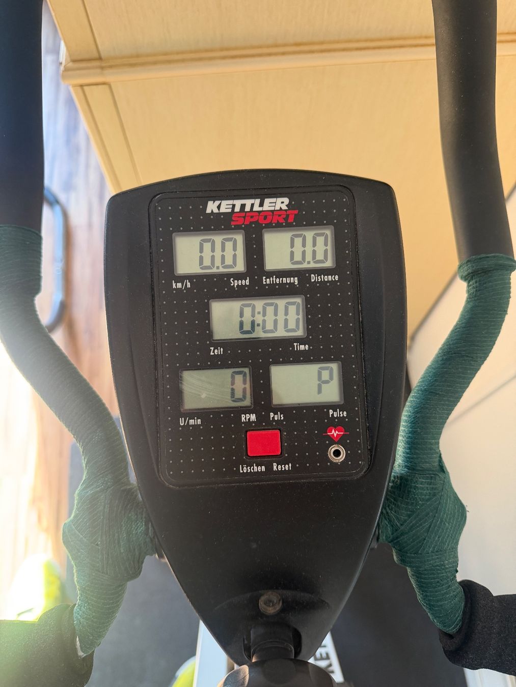 Hometrainer: Vibrationsplattform/velo/etc... – Usato da Fehraltorf venduto da Machado.01 4