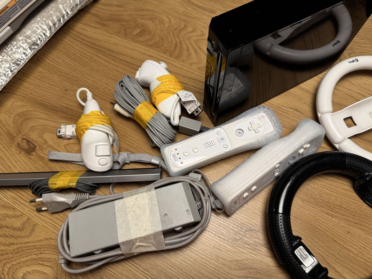 Nintendo Konsolen: Nintendo Wii avec accessoires  – Gebraucht aus Peseux von ola_psb6 3