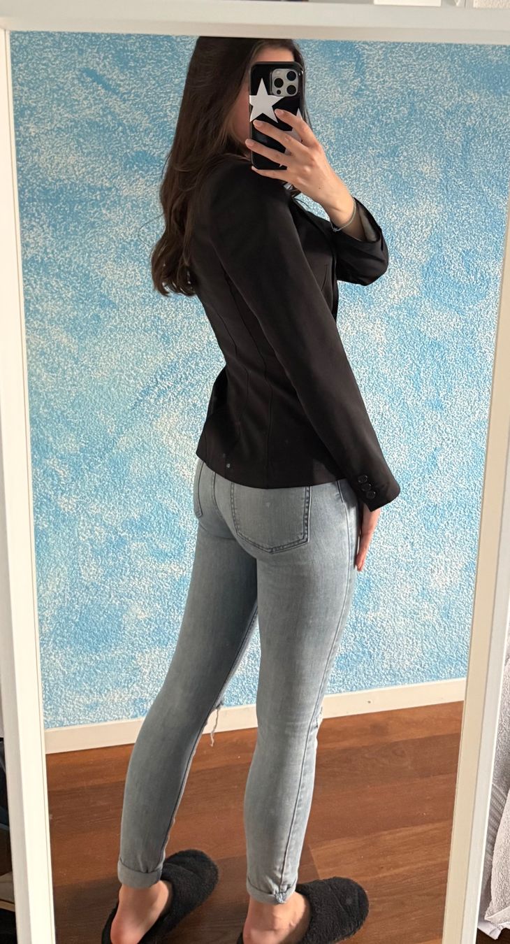 H&M Giacche: H&M schwarzer Blazer EU 34 – Usato da Altendorf venduto da am9j_nt 1
