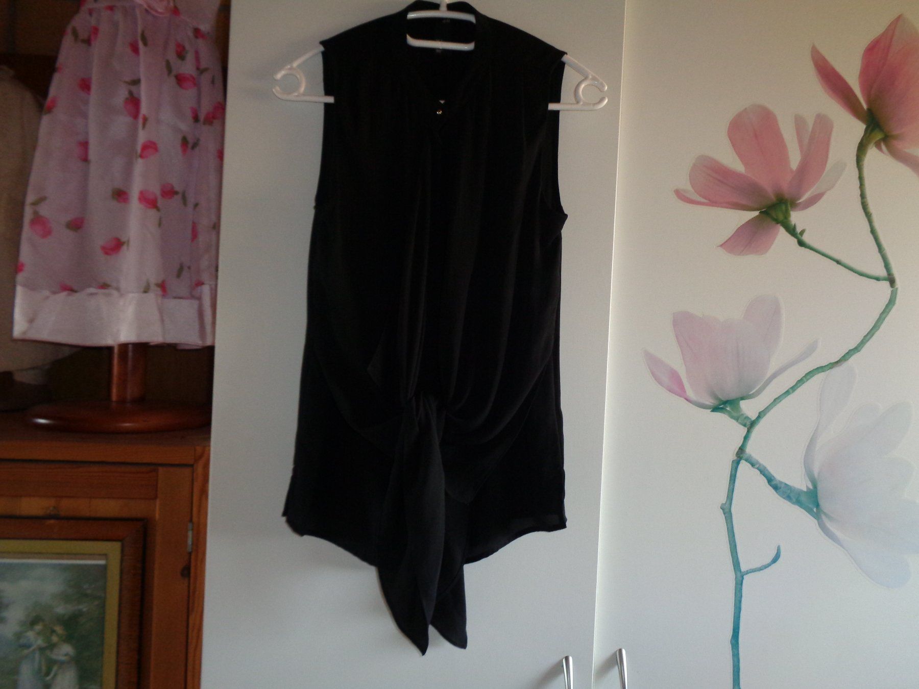 H&M Camicette: *** schwarze Bluse *** ohne Arm H&M ab 1.00 – Usato da Othmarsingen venduto da Leuchtturmlady 3