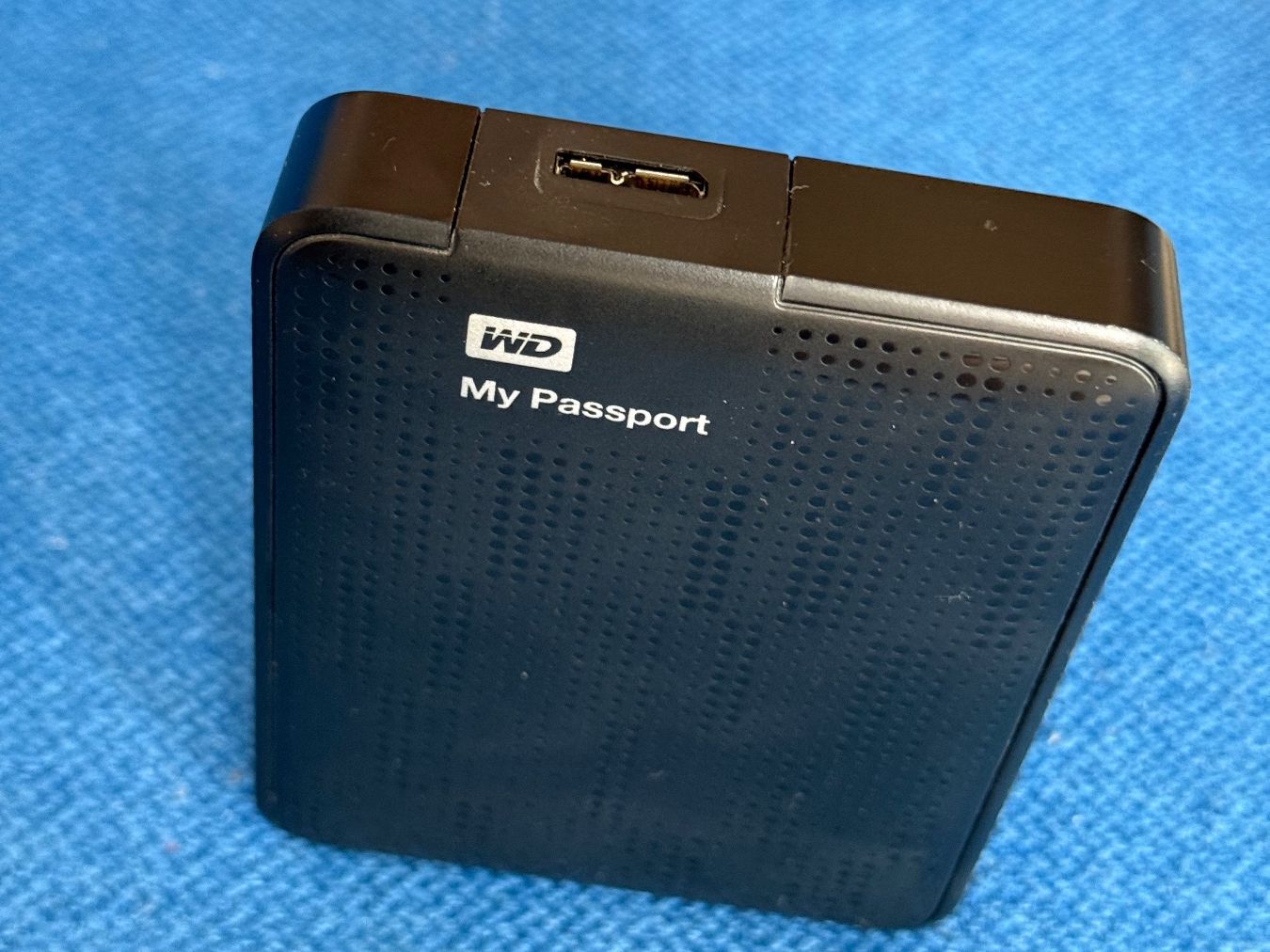 Harddisks: WD Passport 2 TB Externe Festplatte – Gebraucht aus Zürich von Loeffel81zh 1