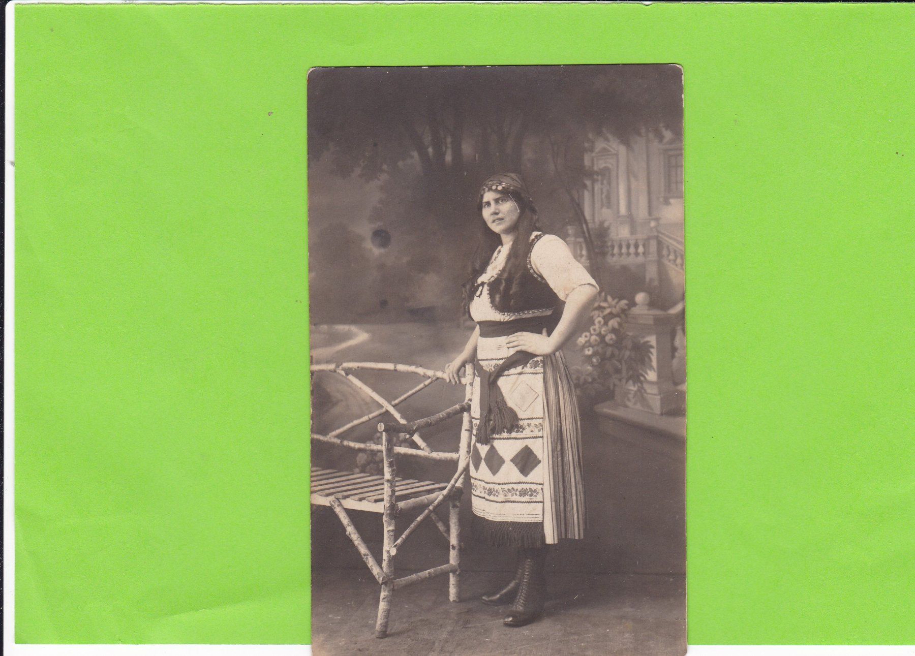 Cartoline postali: Dame in Tracht – Usato da St. Peterzell venduto da neckertal