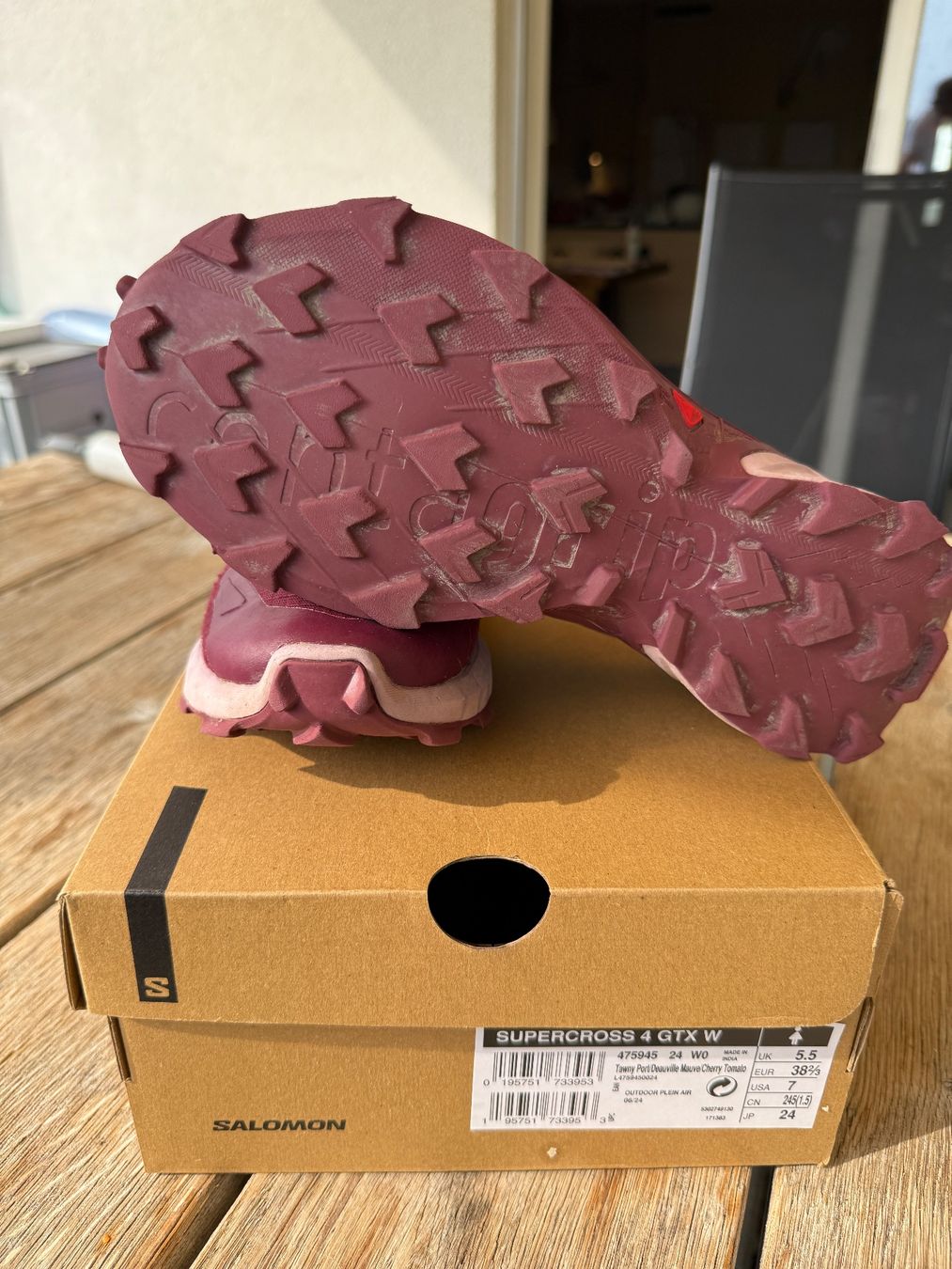 Salomon Scarpe da donna: Trailrunning Schuhe Gr.38 2/3 – Usato da Zetzwil venduto da gent1974 1
