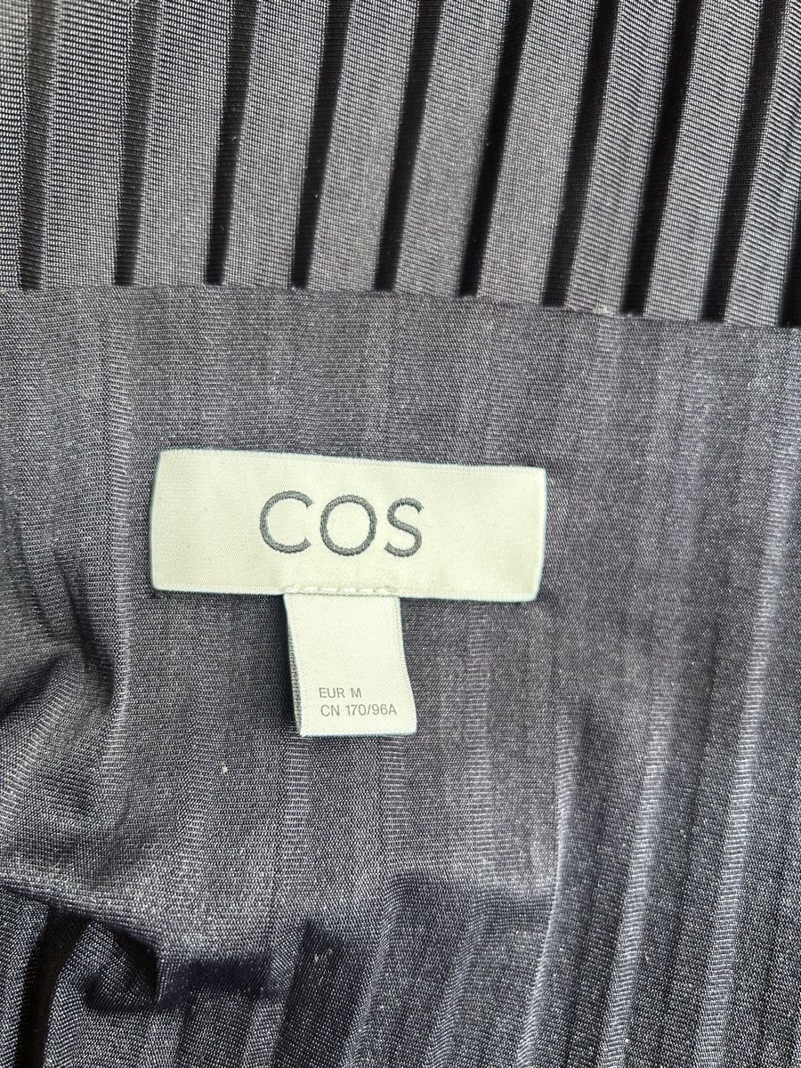Cos Tops: Top Cos noir M – Gebraucht aus Genève von Sarahchge 2