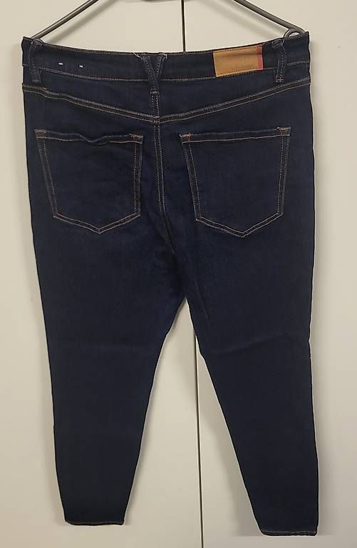 Jeans: Stradivarius Jeans  – Usato da Rothenhausen venduto da din_c7qk 1