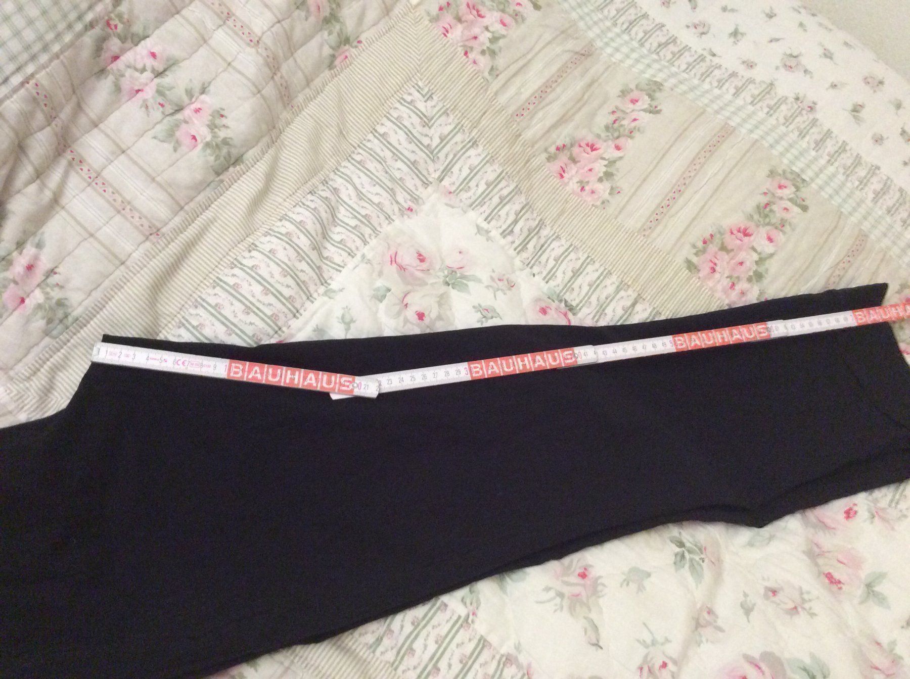 Pantaloni: Schwarze Stretchhose 158/164 – Usato da Winterthur venduto da Kristiinag 3