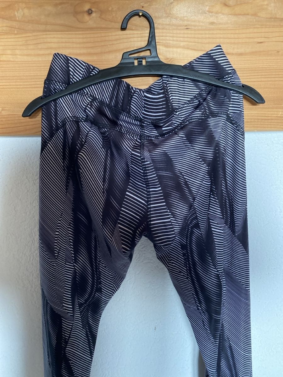 Leggings: Leggins Lefties Taille M en bon état – Usato da Rubigen venduto da cam_drb7 2